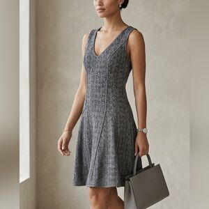Black Halo Herringbone Knit Mini Dress Size S Grey Black V-Neck Fit & Flare